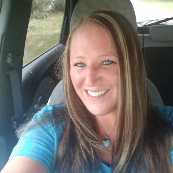 Meet your Posher, Jackleen - Picture 1 of 2